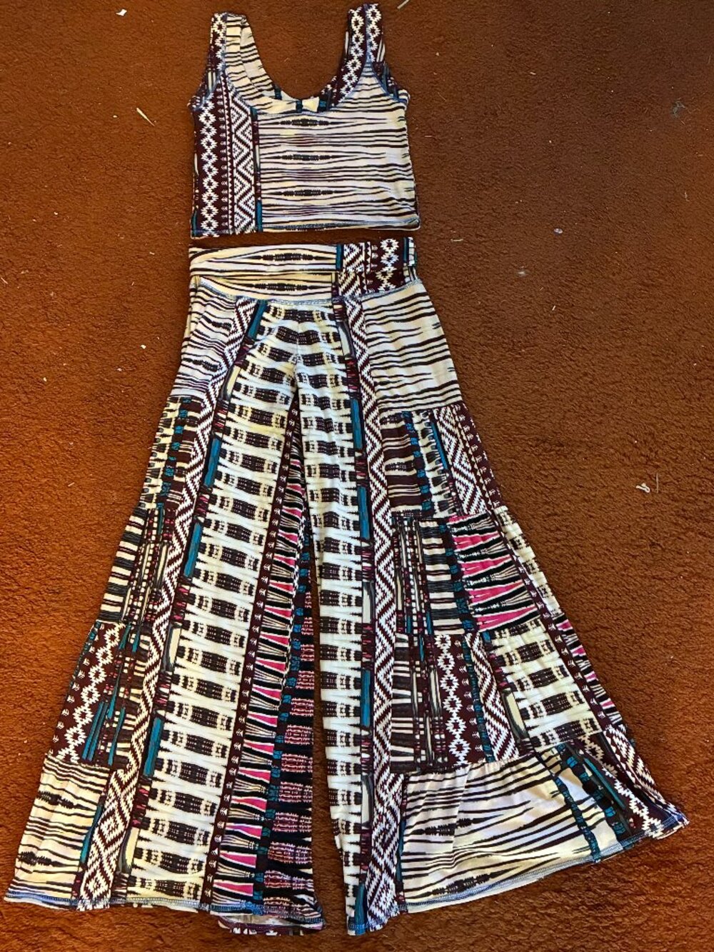 Autumn Teneyl flares pants and crop top
